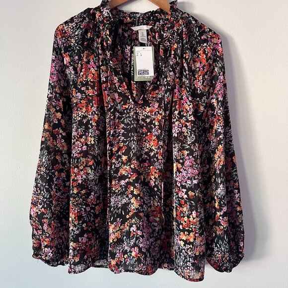 NWT - H&M Floral Tie Detail Blouse - Picture 2 of 7